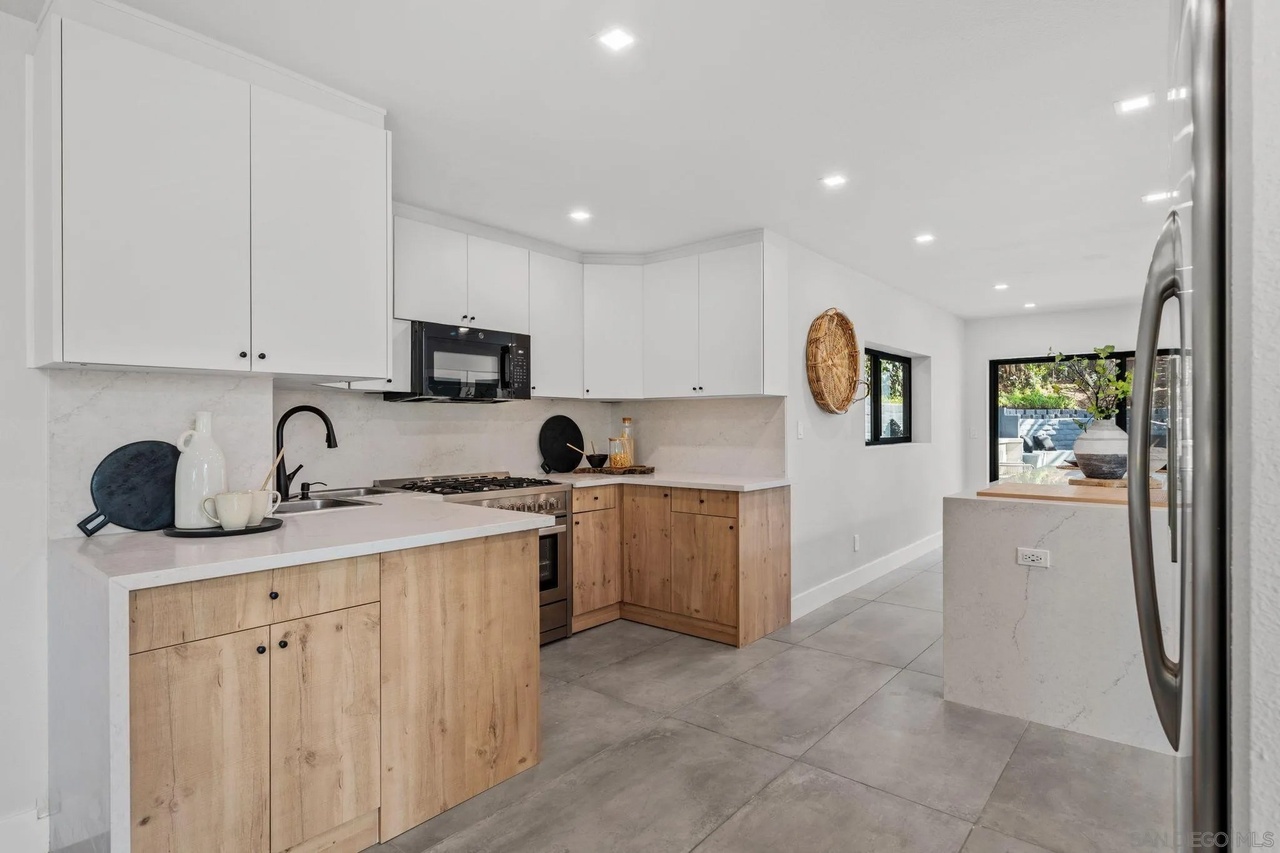 Del Mar Coastal Contemporary — photo 6