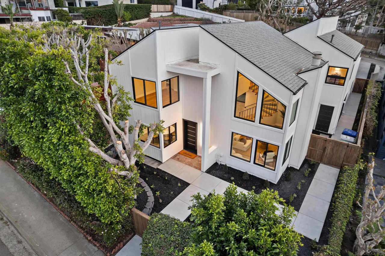 Del Mar Coastal Contemporary — photo 12