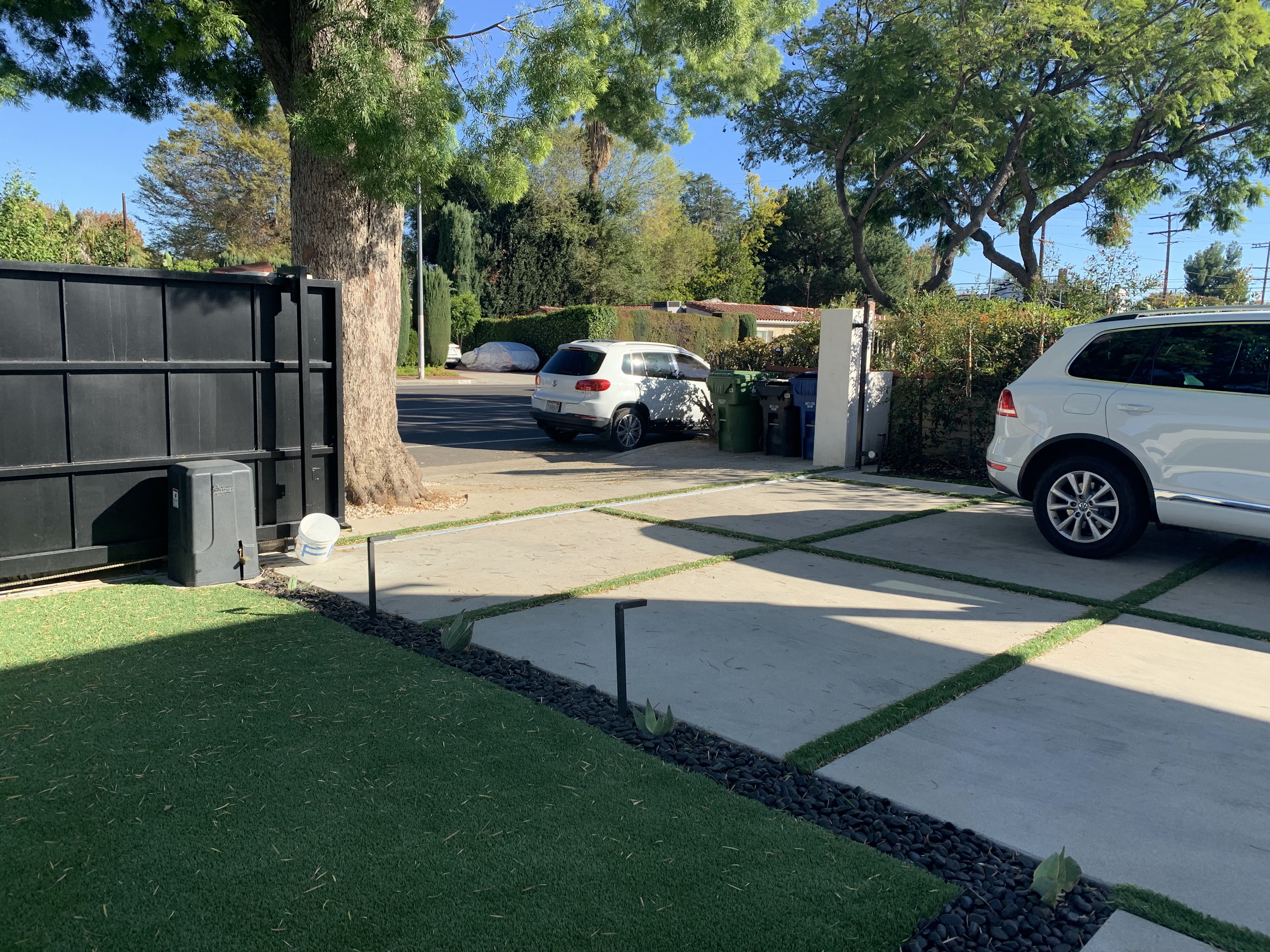 A's New Modern — photo 1