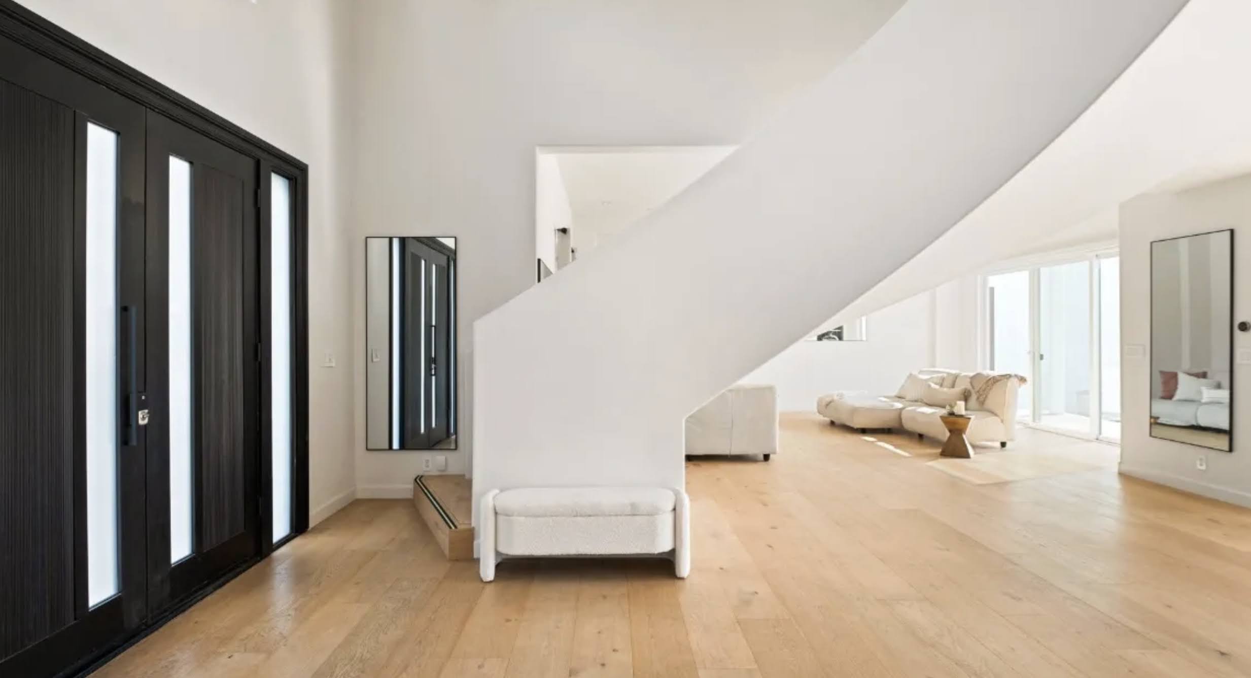 Electra Modern Estate — photo 2