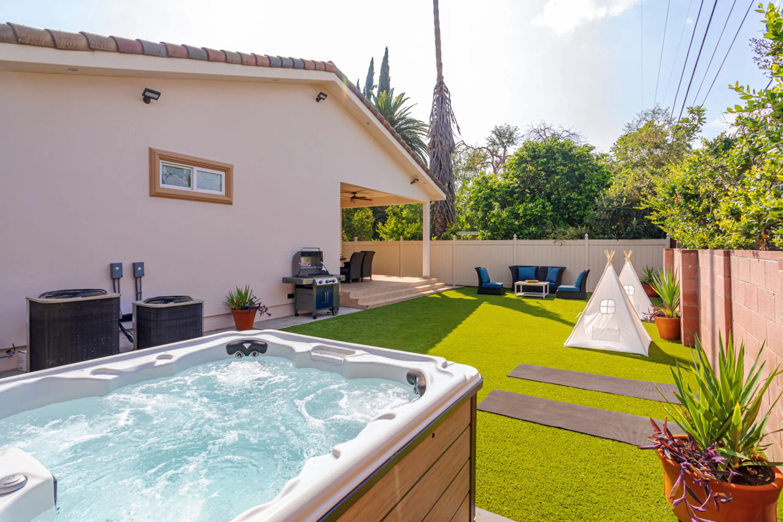 Ja's Calvert 4-Bed Abode — photo 7