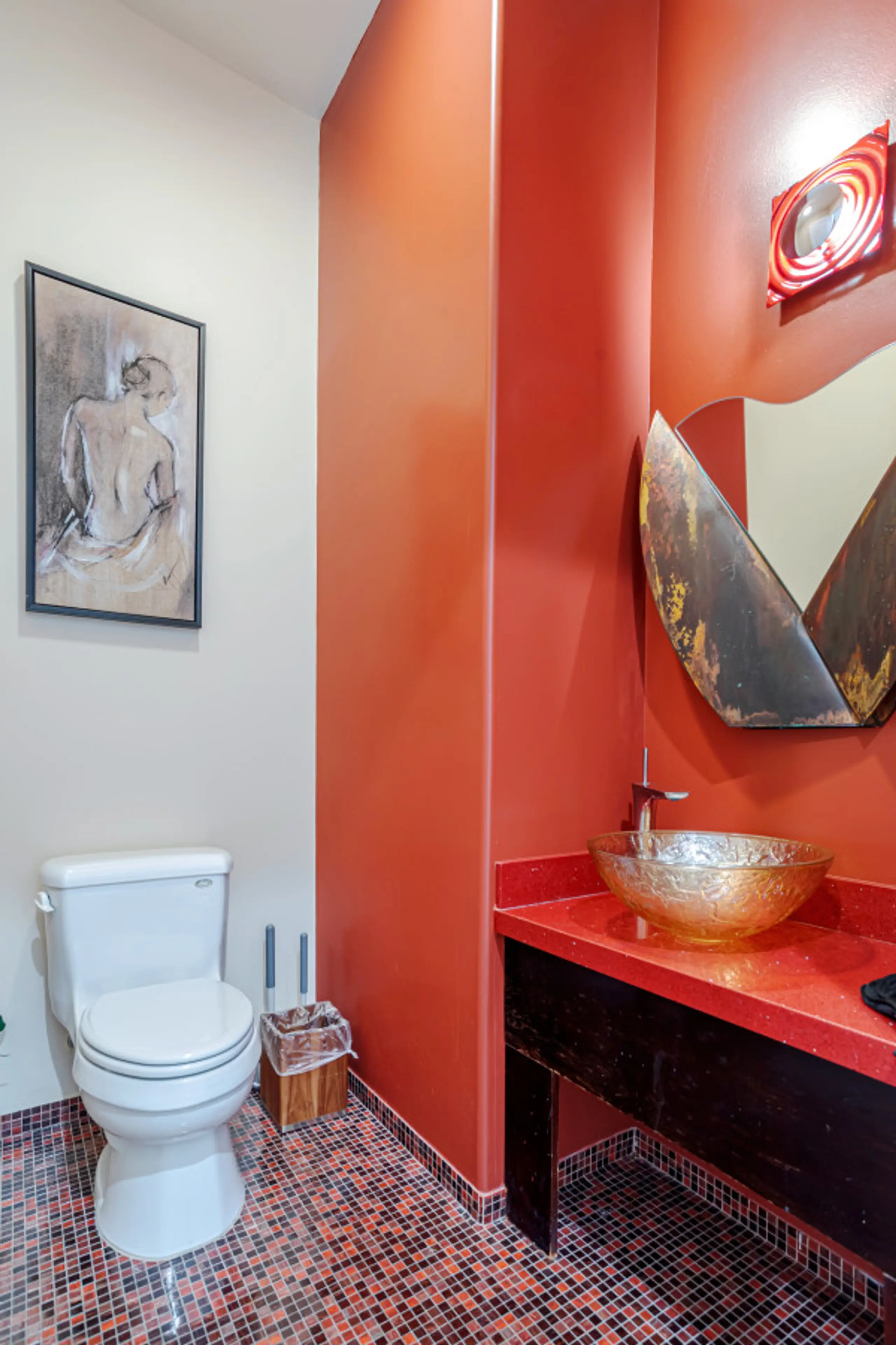 Ja's Calvert 4-Bed Abode — photo 8