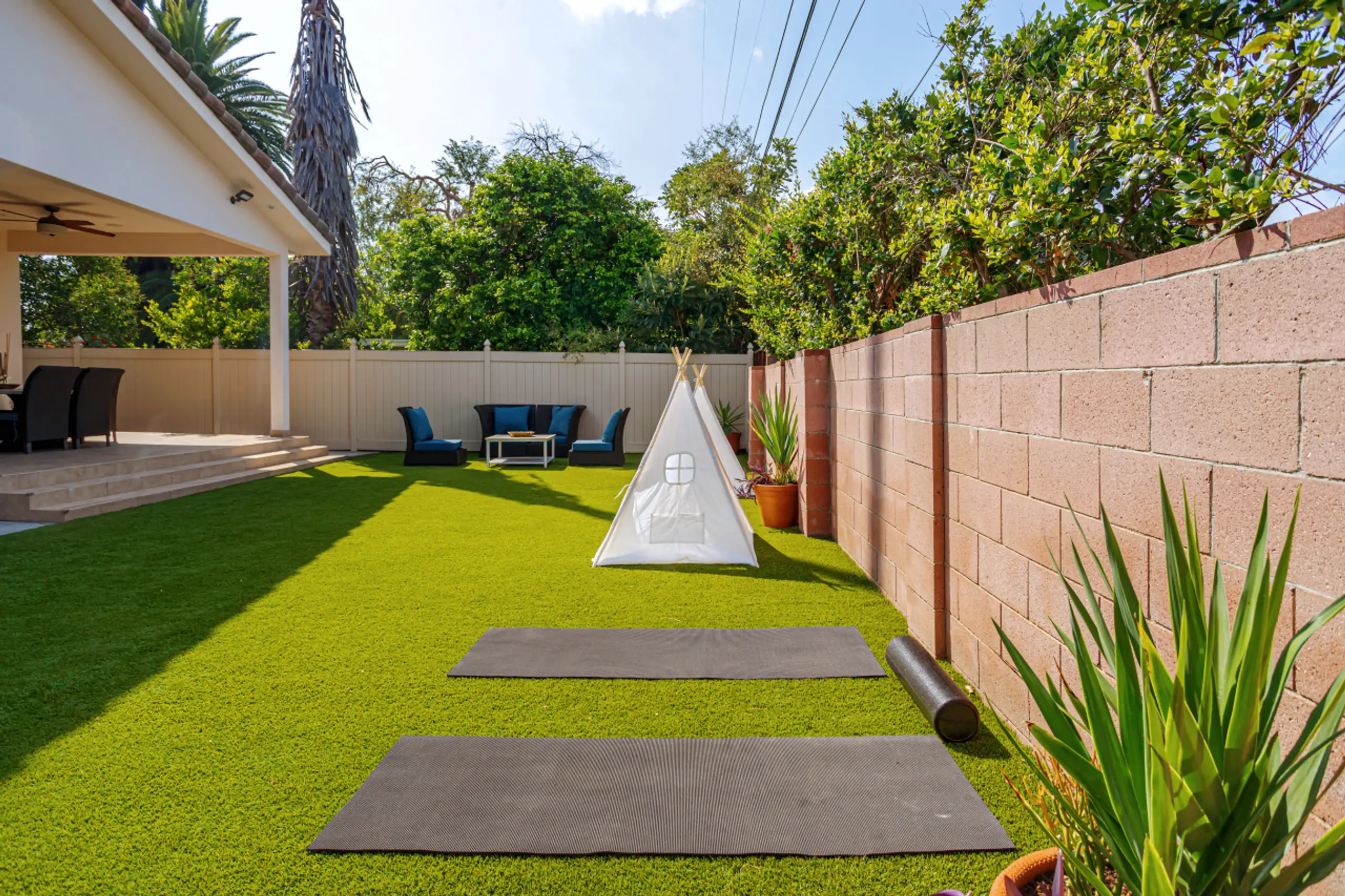 Ja's Calvert 4-Bed Abode — photo 9