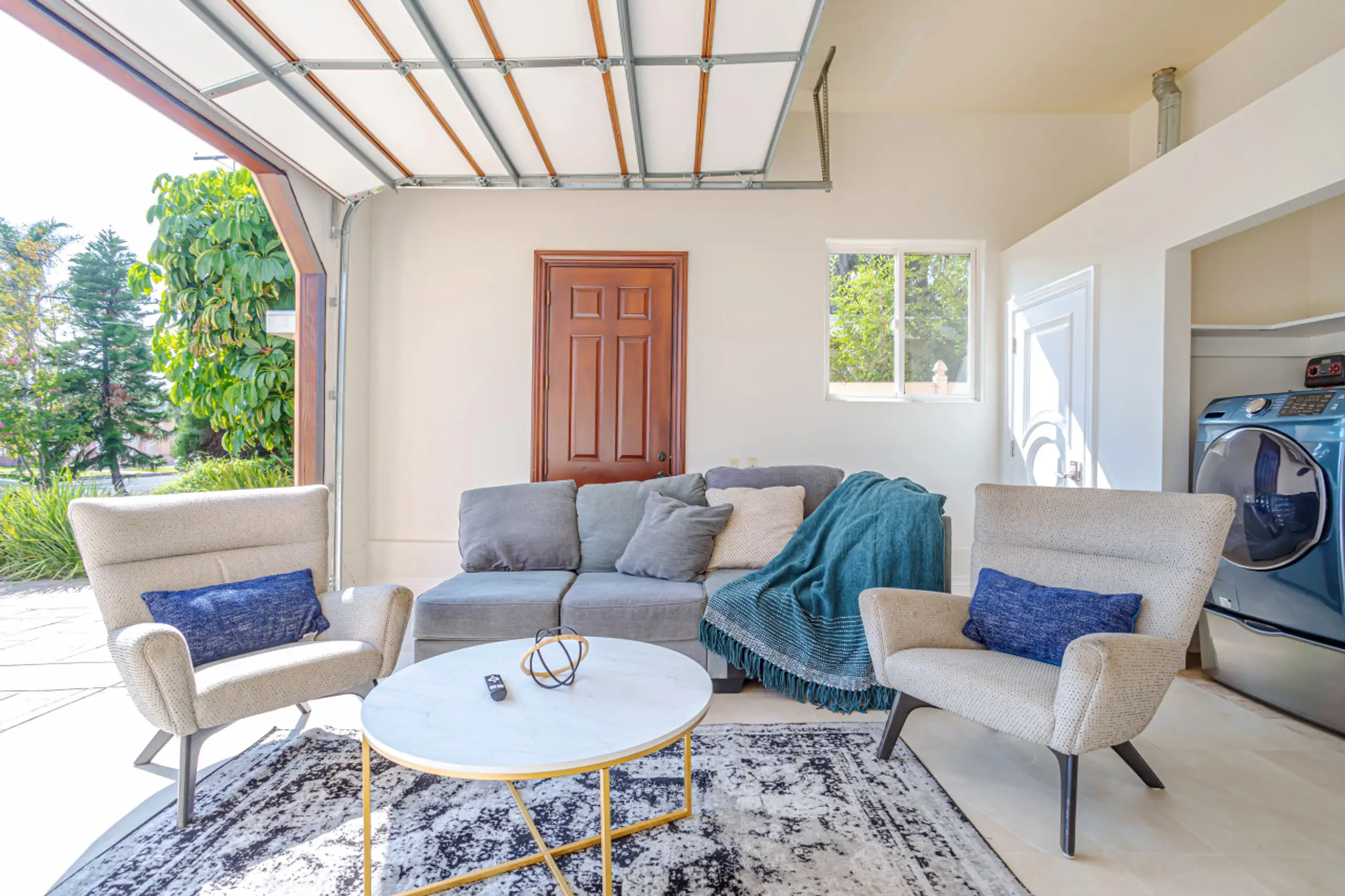 Ja's Calvert 4-Bed Abode — photo 12