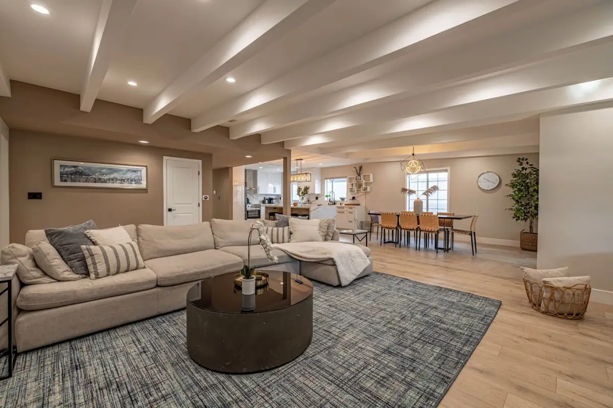 Ja's Entertainer Debby Home — photo 3