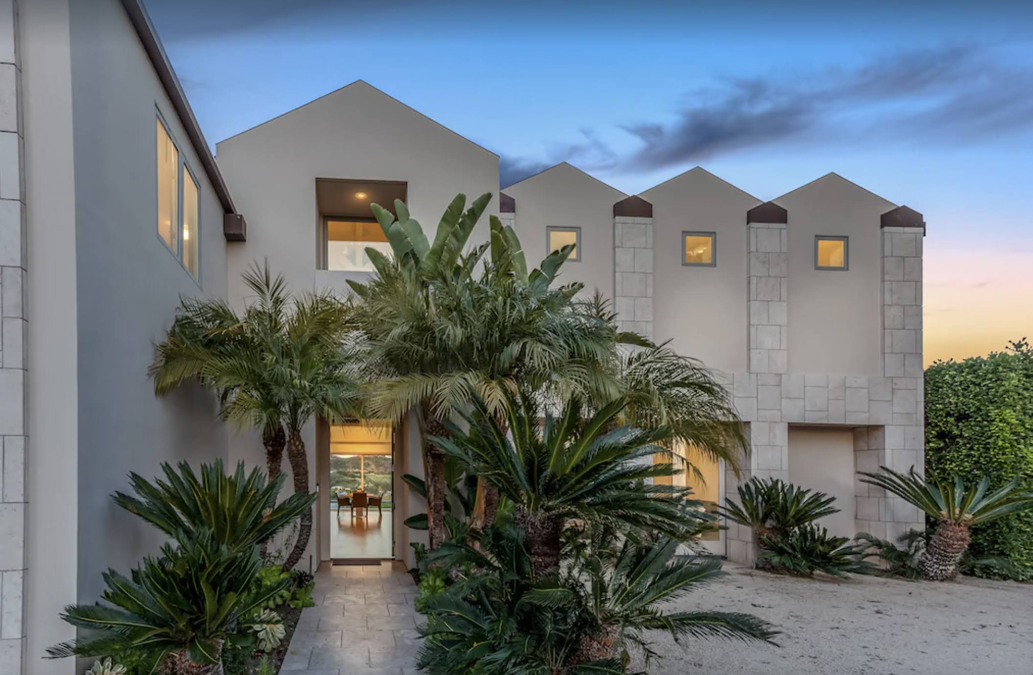 NM's Modern Clean View Beauty — photo 10