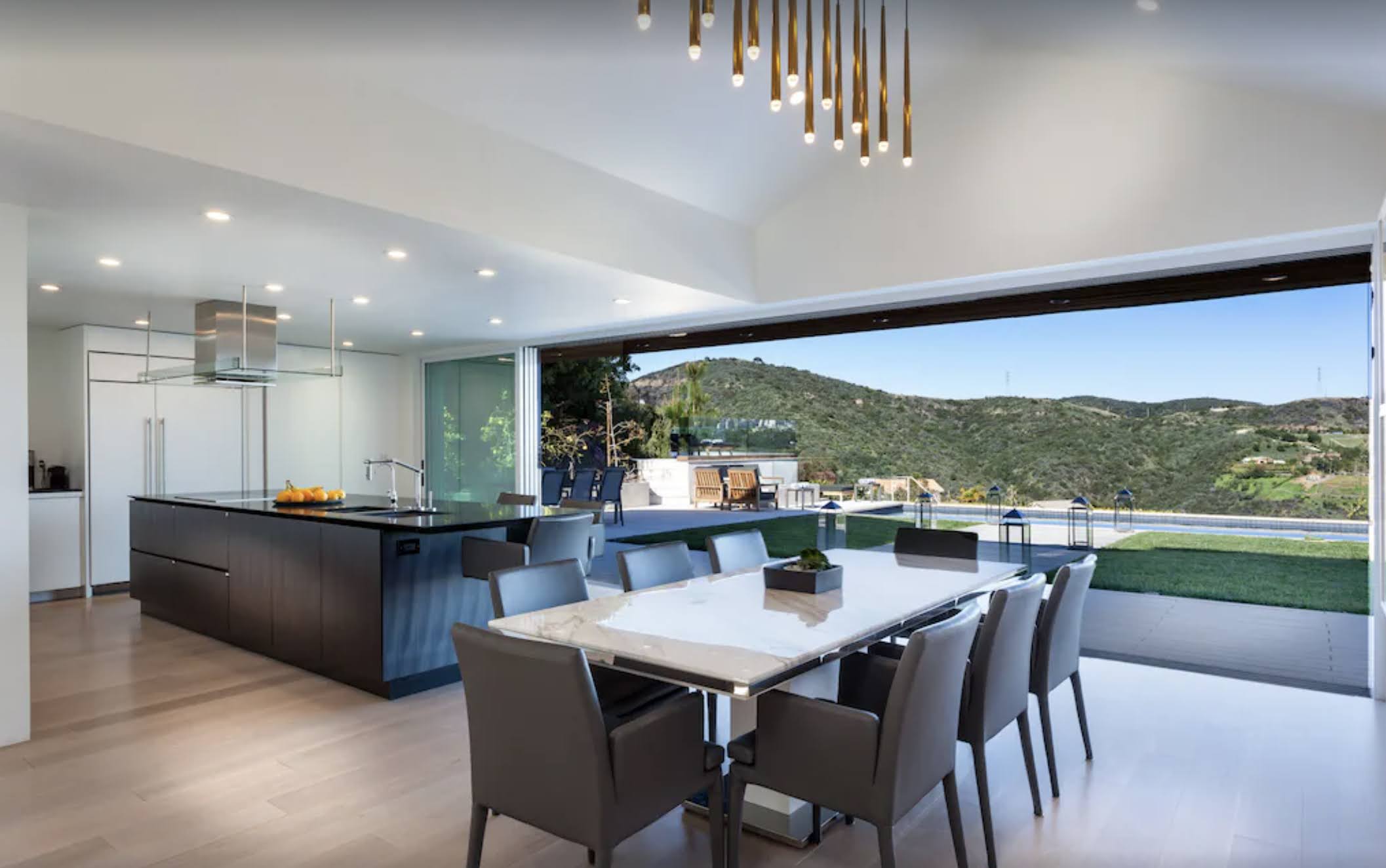 NM's Modern Clean View Beauty — photo 12