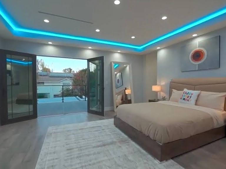 Otsego Mini Mansion — photo 5