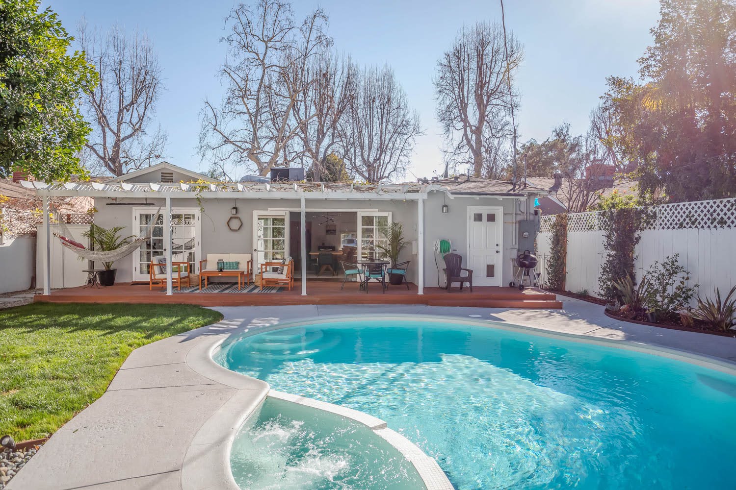 R's Weddington Cute House — photo 3