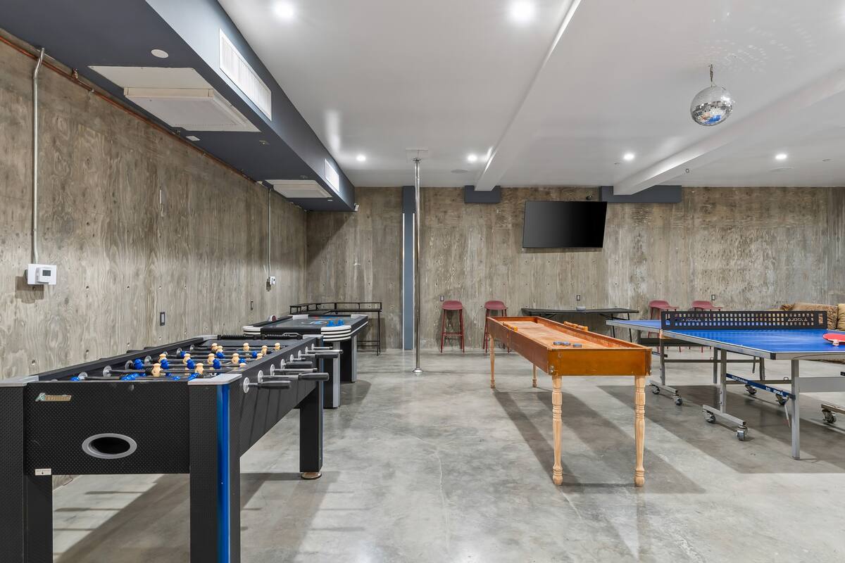 Winnetka Grand House — photo 3