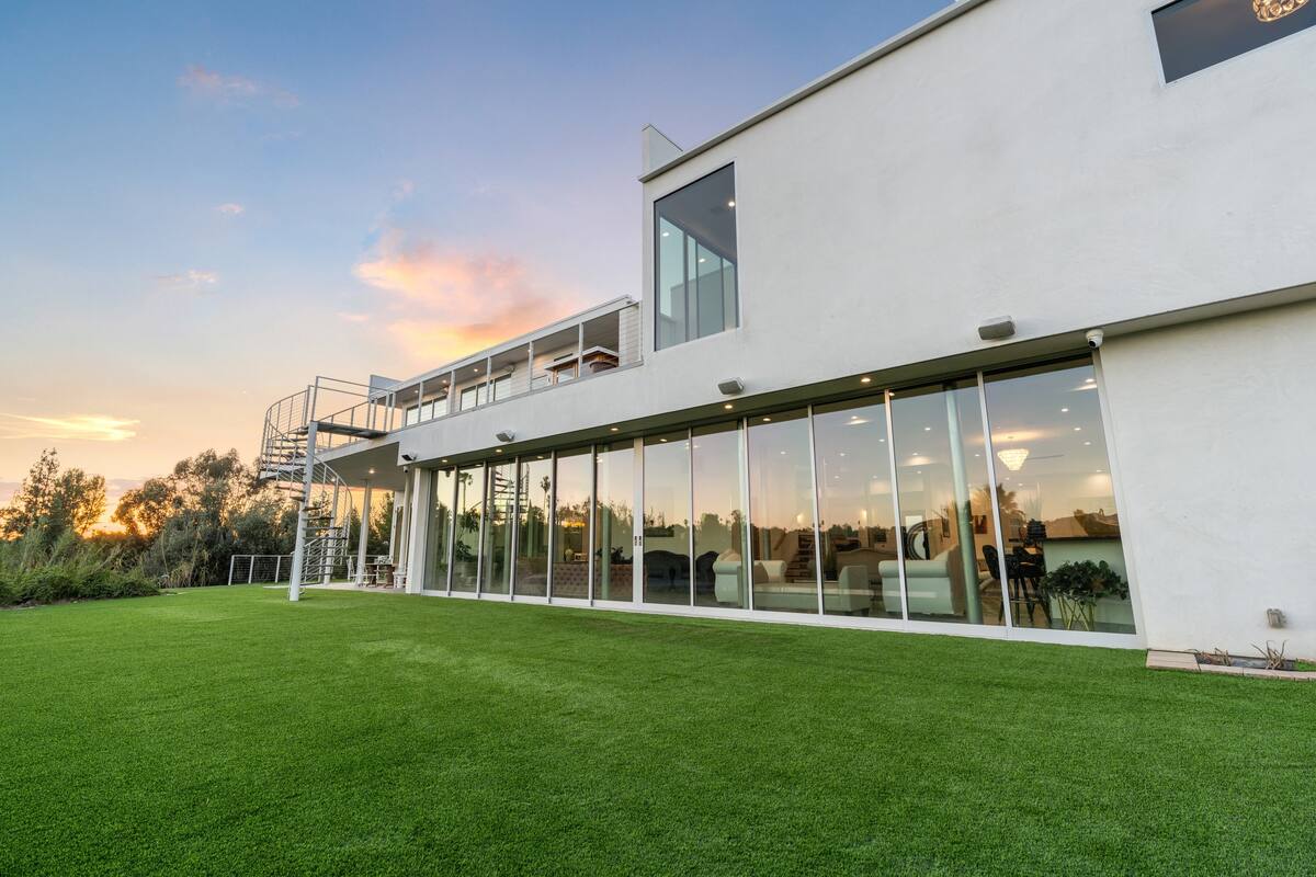 Winnetka Grand House — photo 11