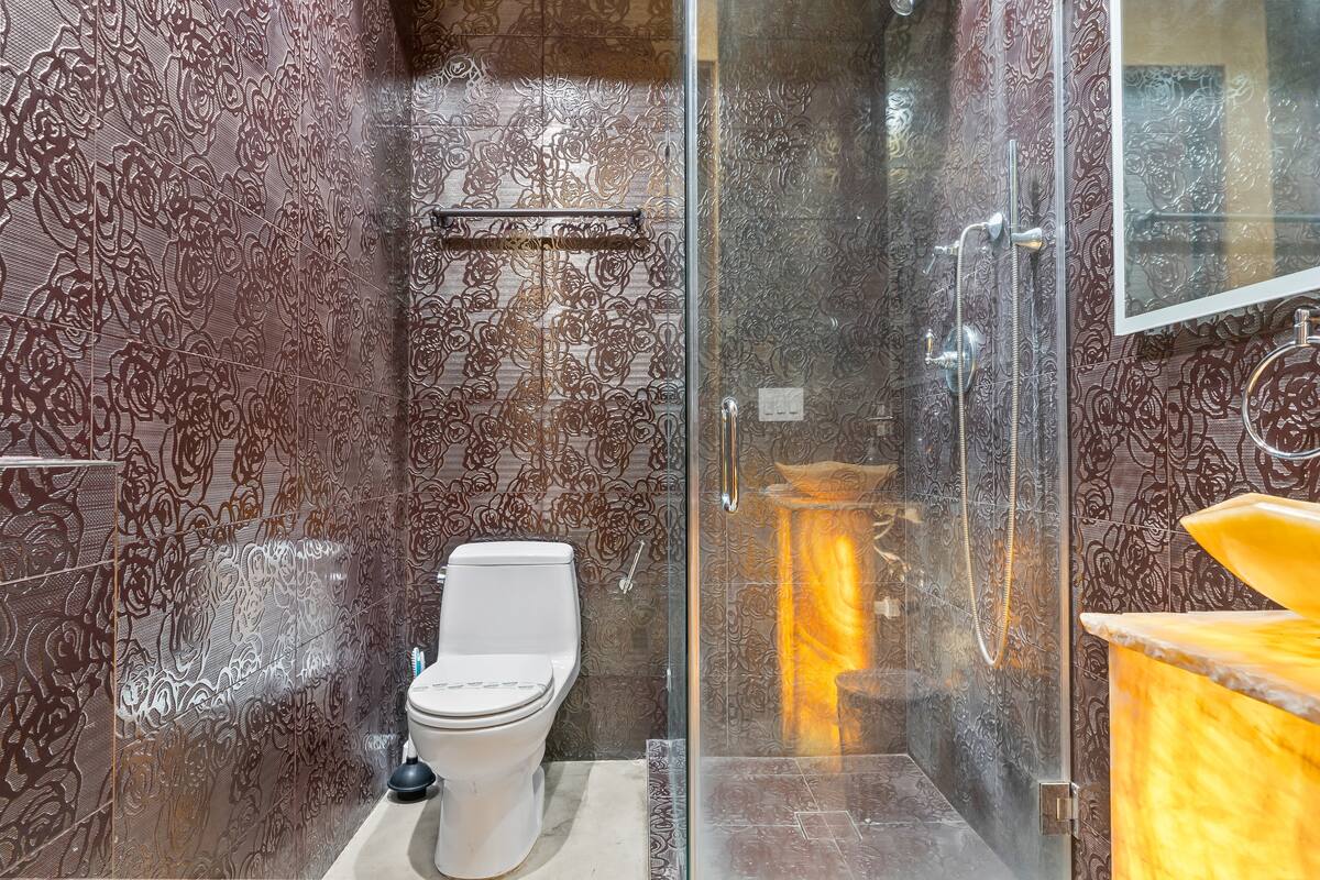 Winnetka Grand House — photo 8