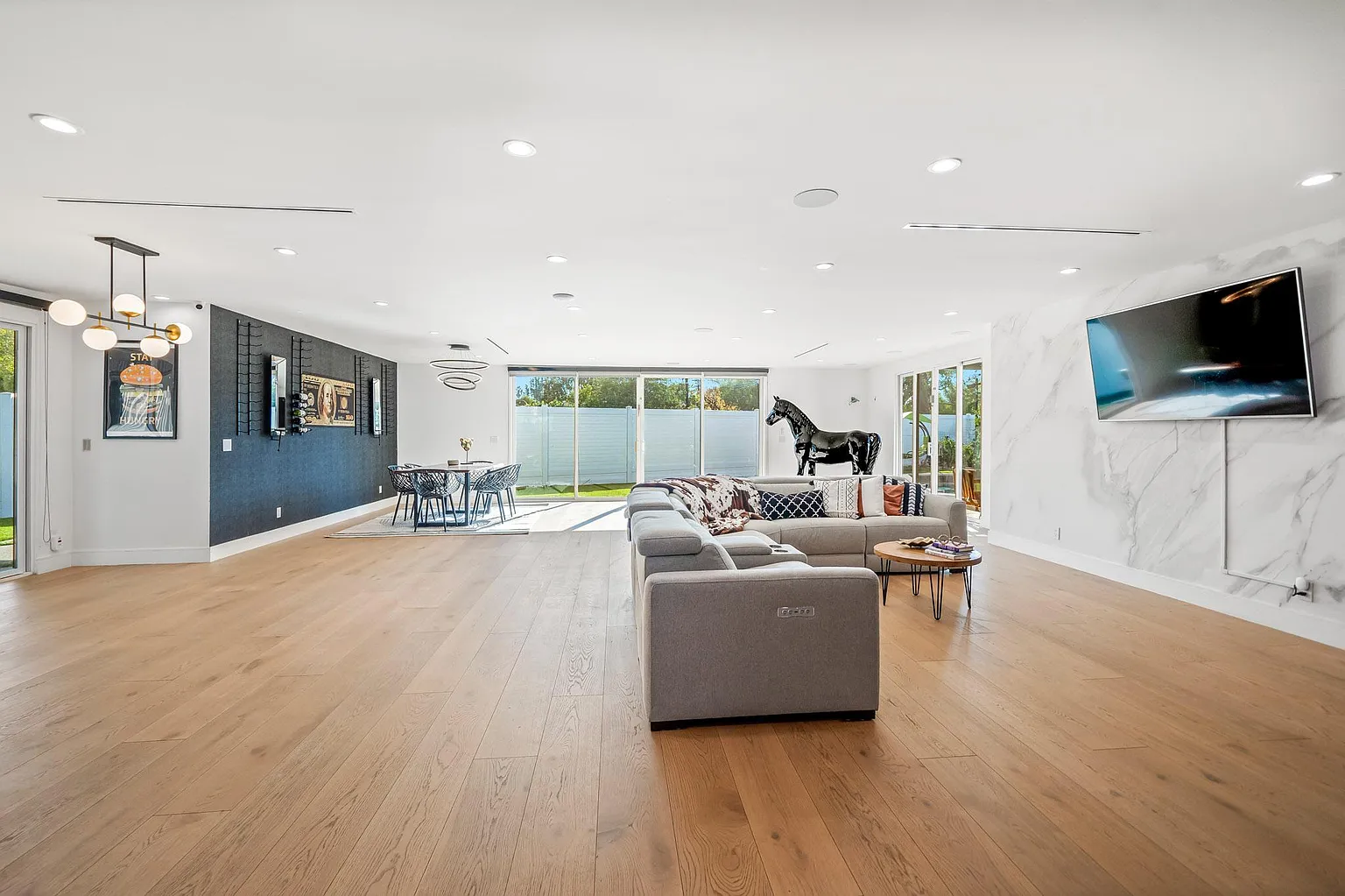 Woodland Hills Private Oasis