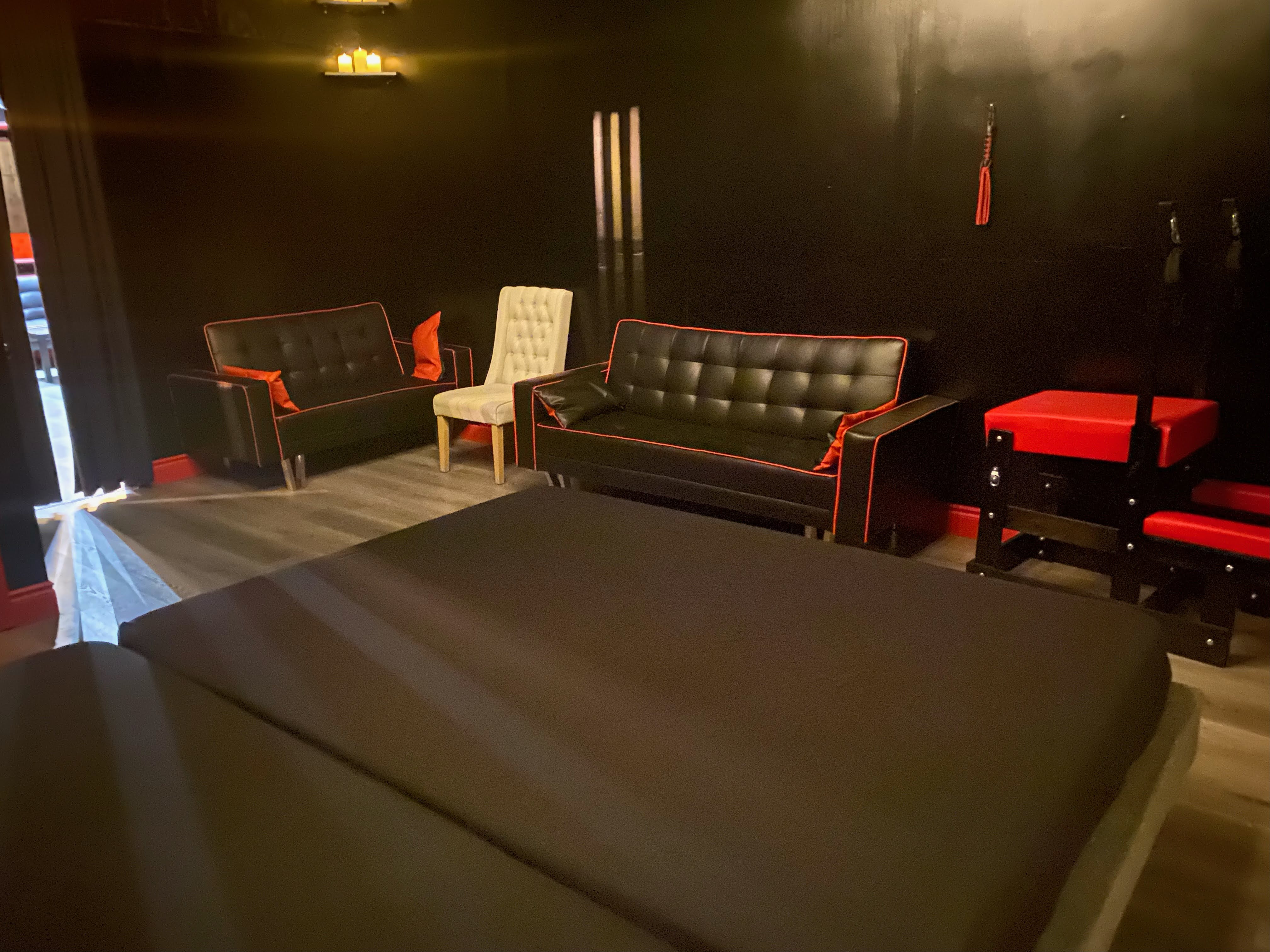 Z's Night Club — photo 5