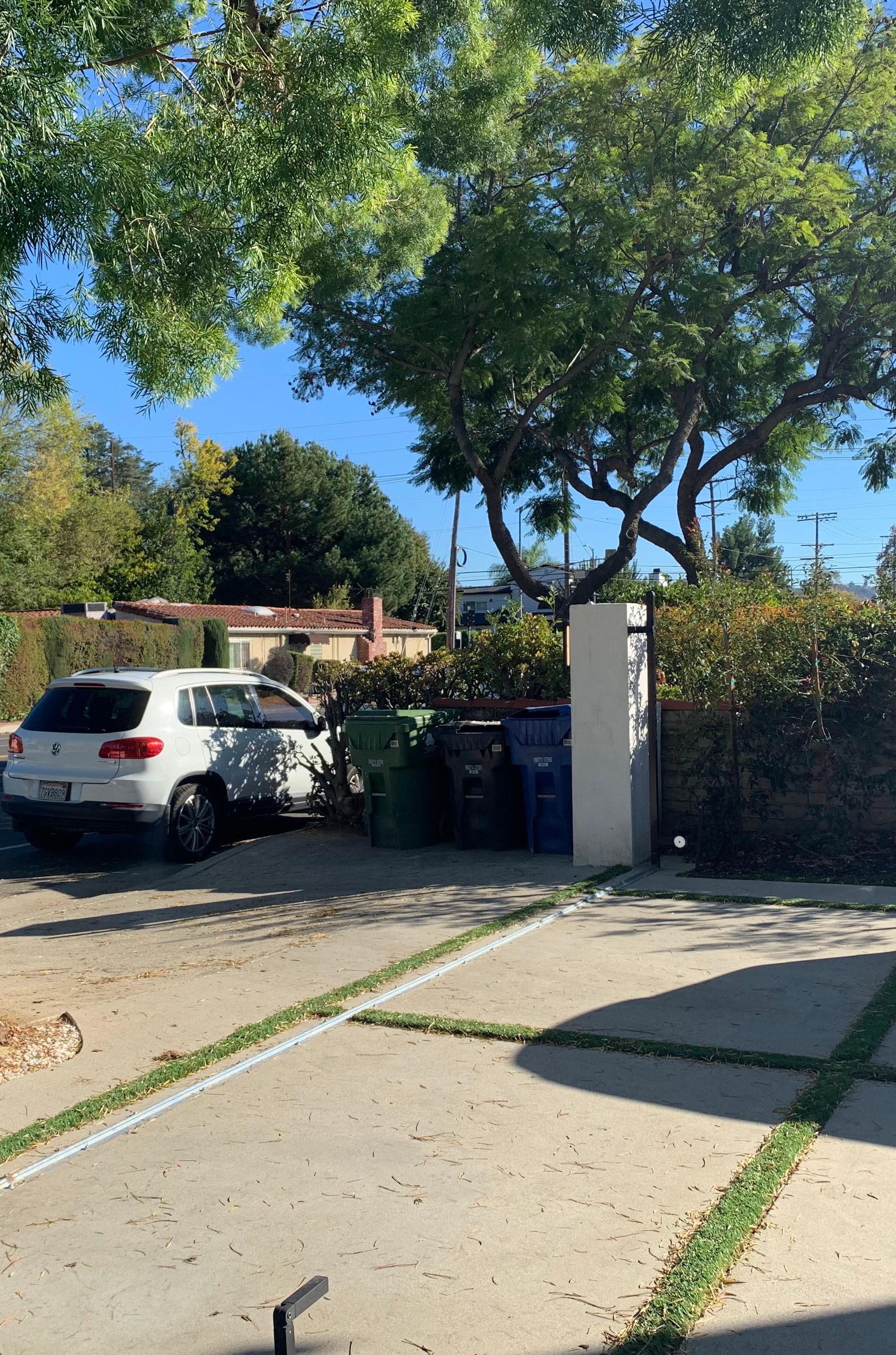 A's New Modern — photo 2