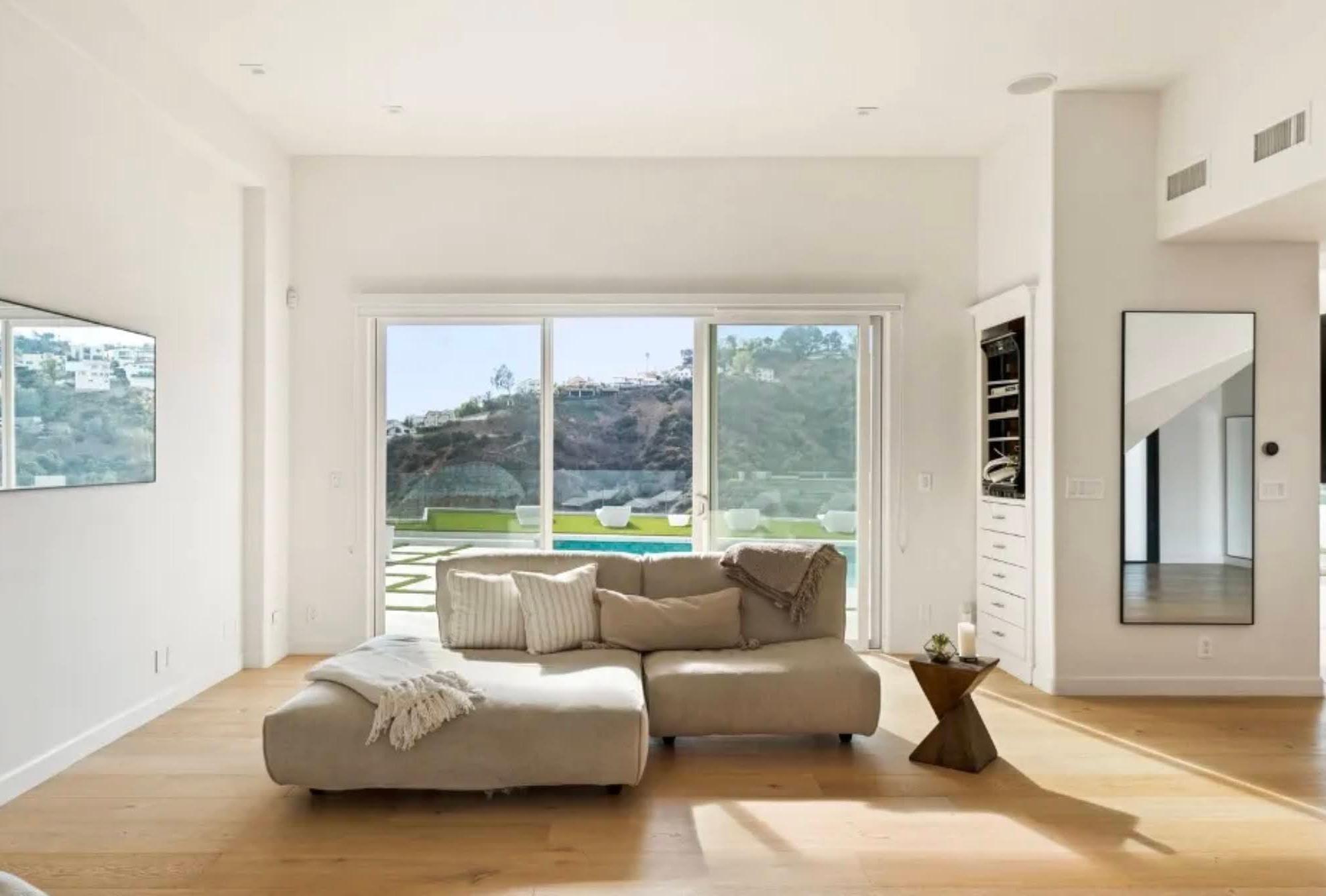 Electra Modern Estate — photo 7