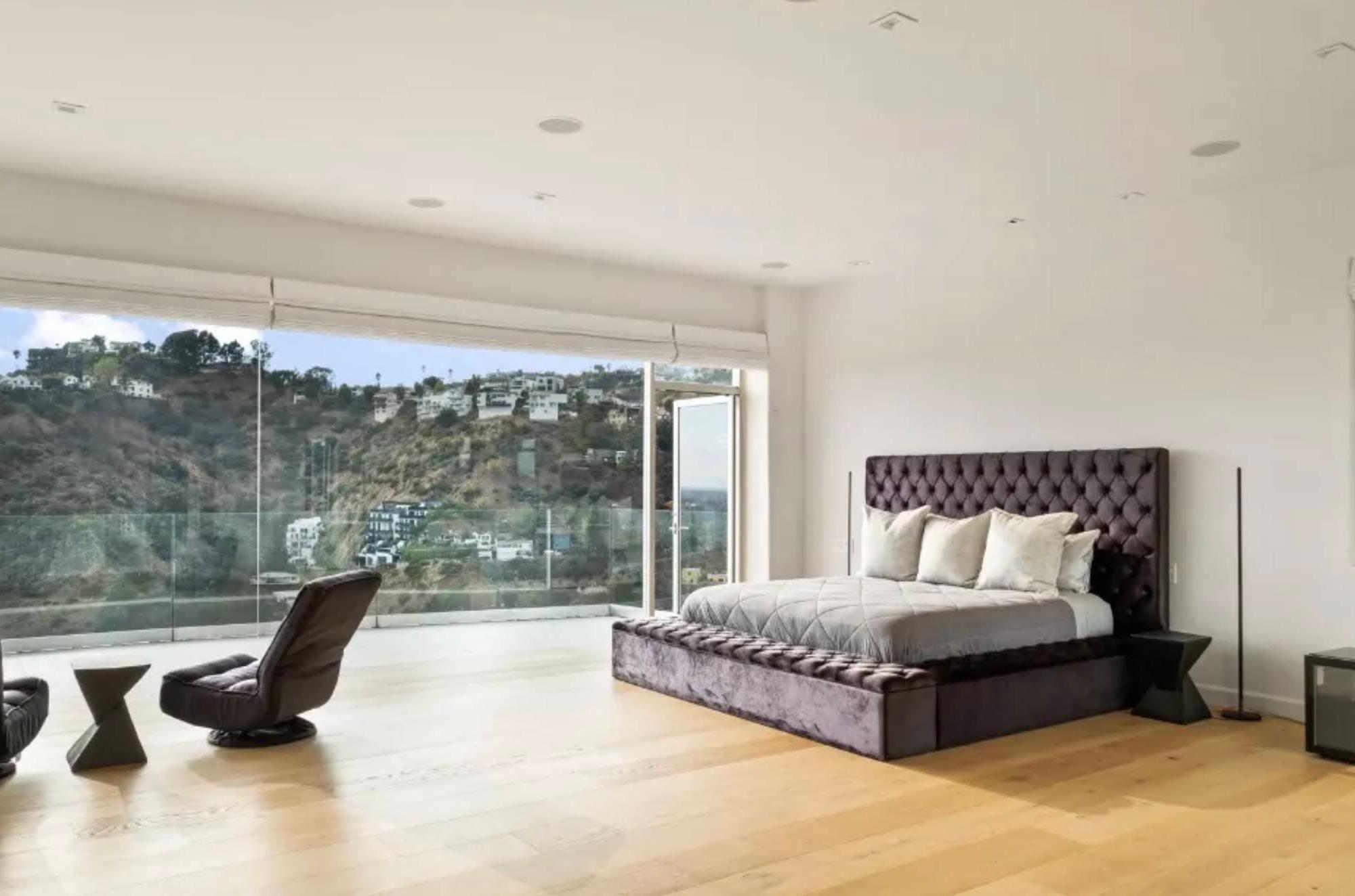 Electra Modern Estate — photo 11