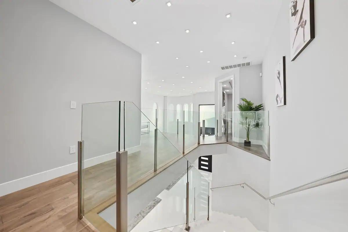 Otsego Mini Mansion — photo 9
