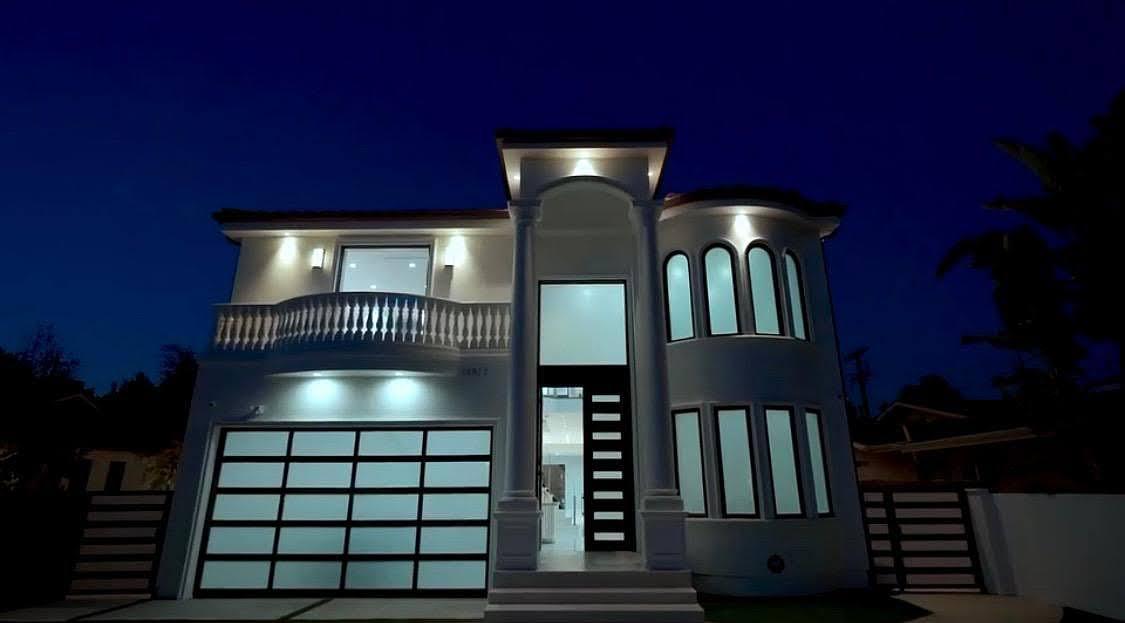 Otsego Mini Mansion — photo 12