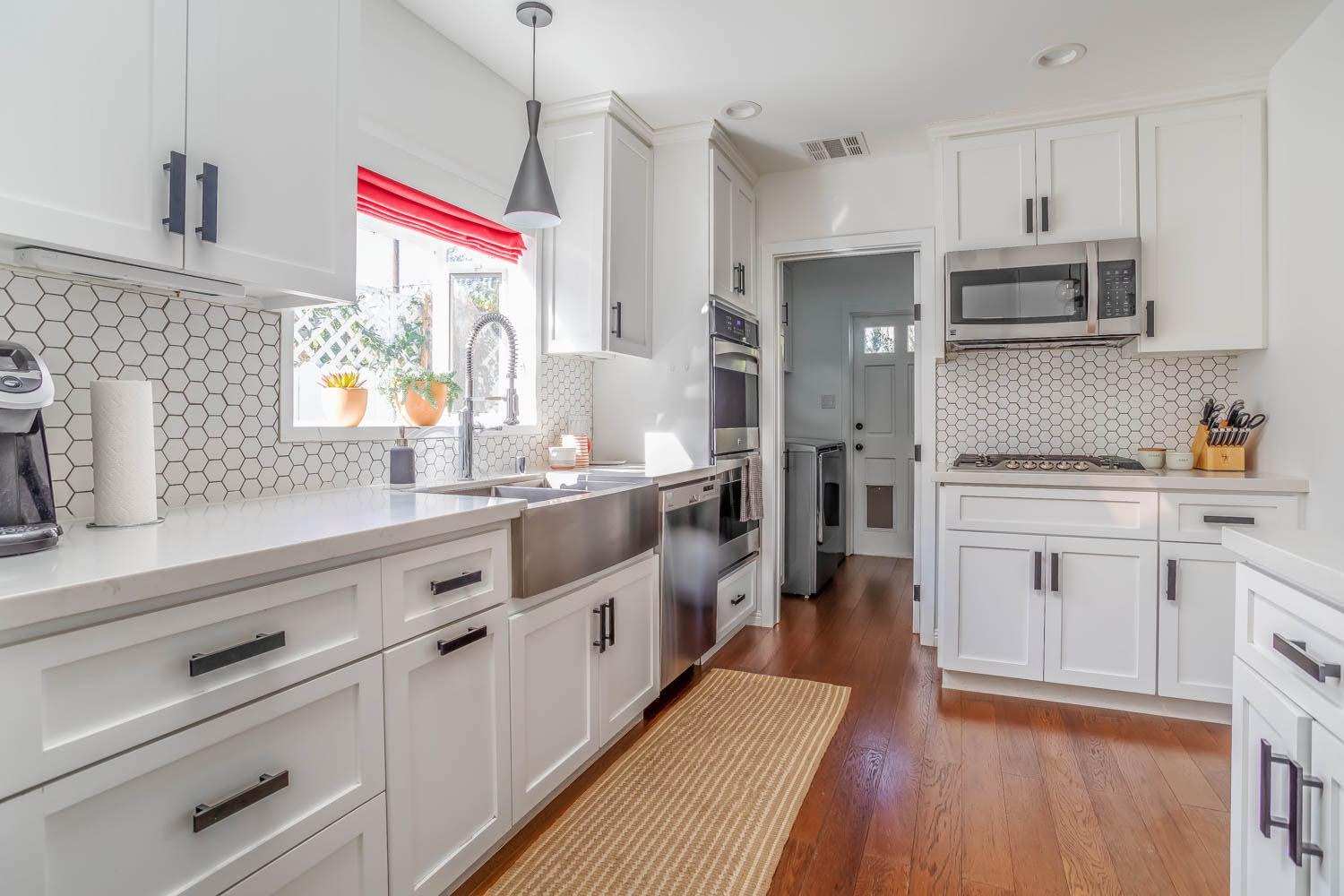 R's Weddington Cute House — photo 3