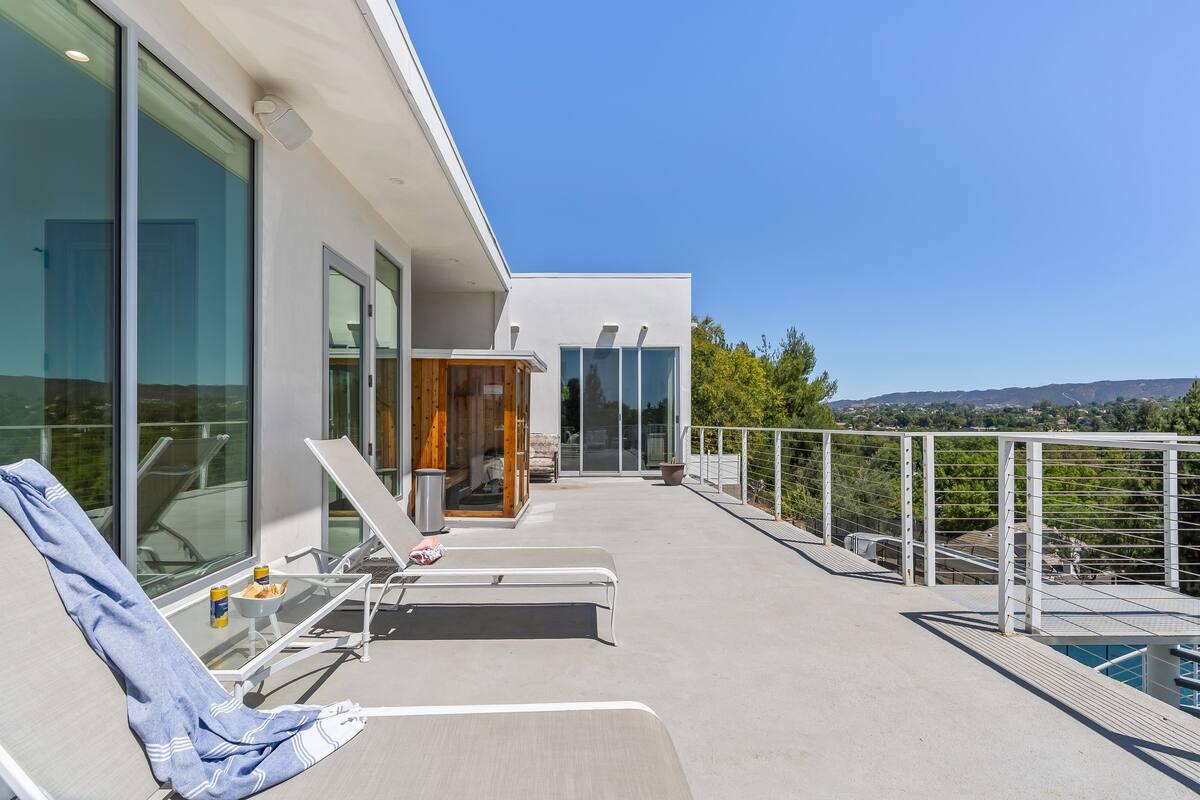 Winnetka Grand House — photo 3