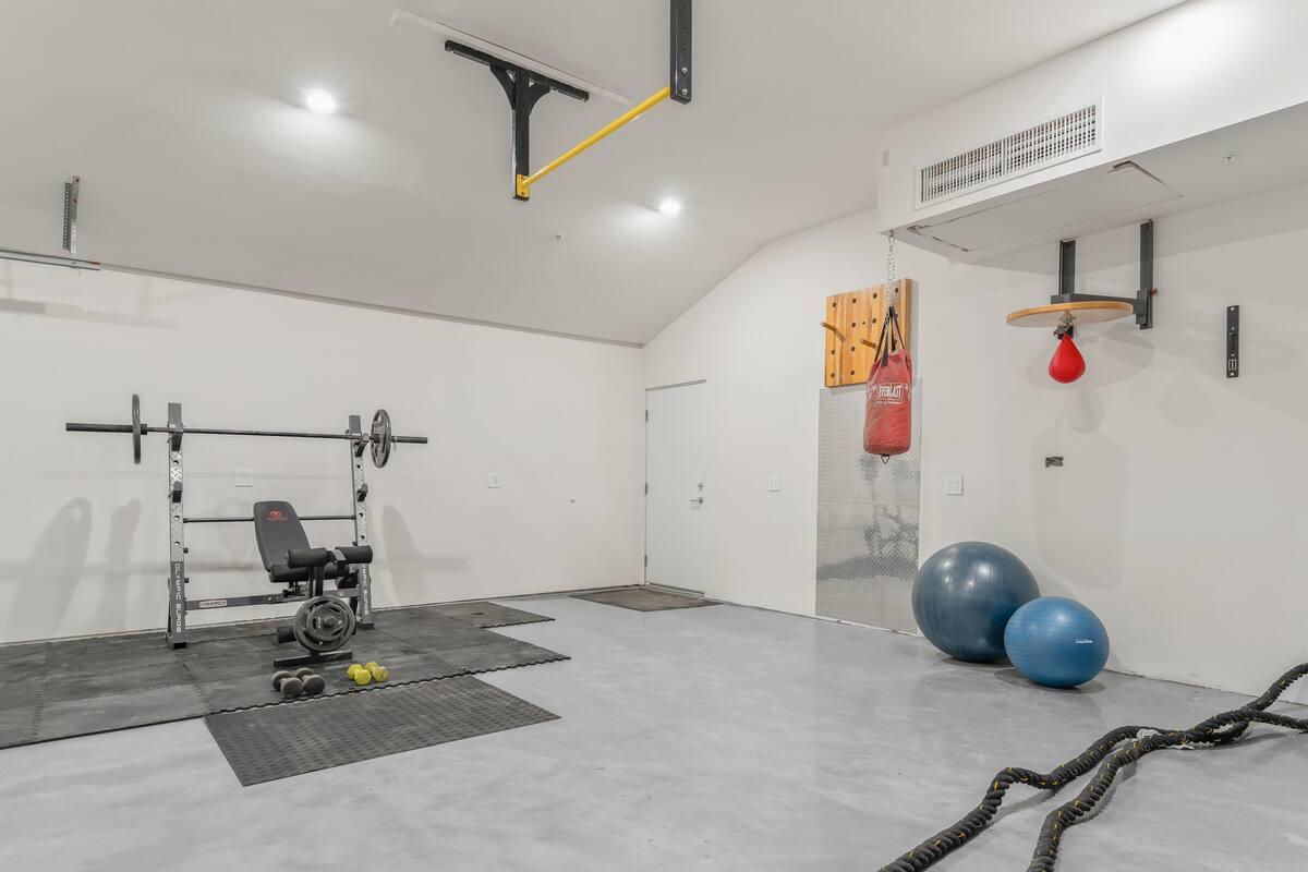 Winnetka Grand House — photo 9
