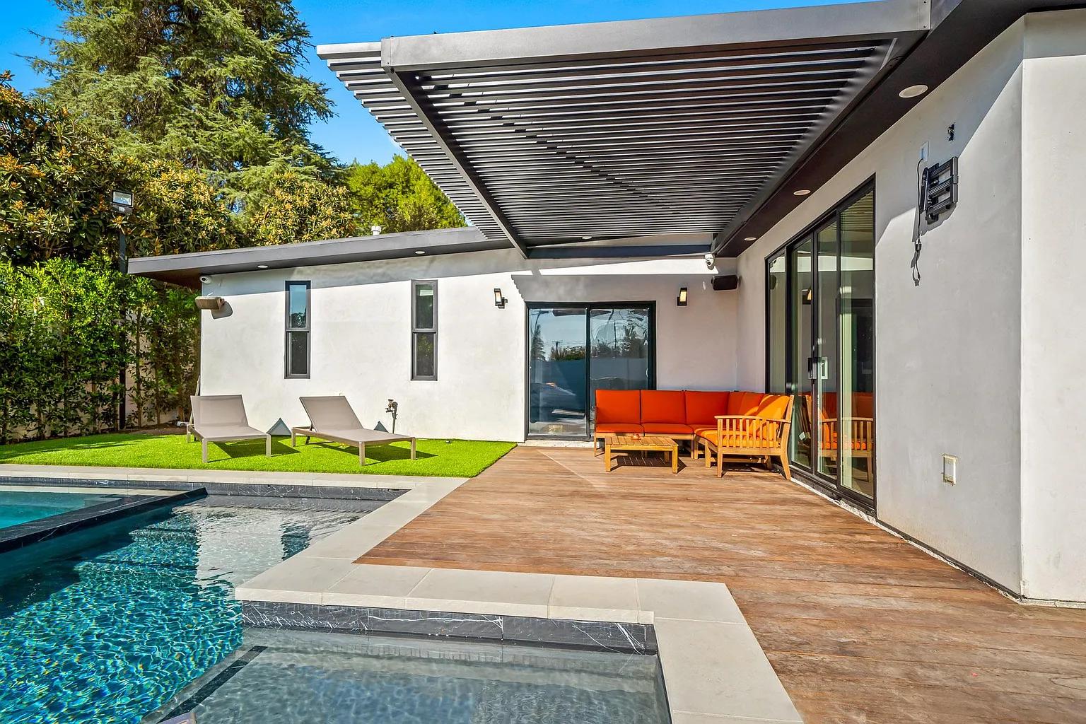 Woodland Hills Private Oasis — photo 5